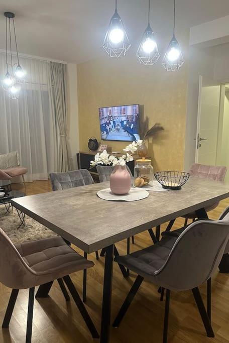 New Modern Accommodation In City Меткович Екстер'єр фото