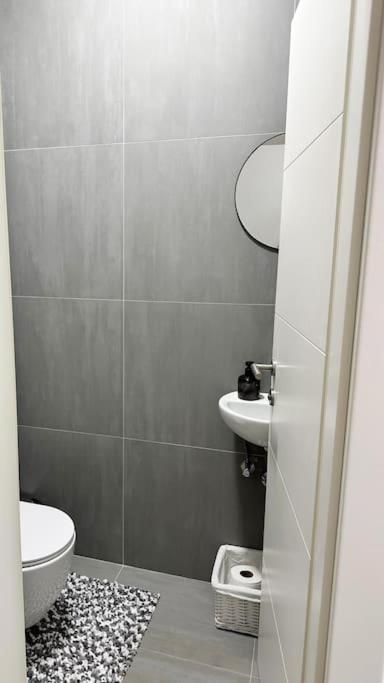 New Modern Accommodation In City Меткович Екстер'єр фото