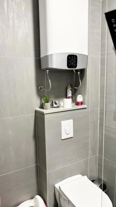 New Modern Accommodation In City Меткович Екстер'єр фото