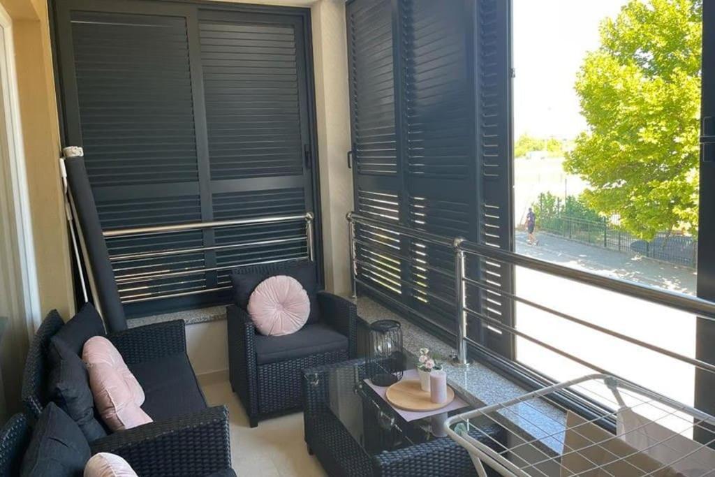 New Modern Accommodation In City Меткович Екстер'єр фото