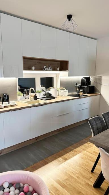 New Modern Accommodation In City Меткович Екстер'єр фото
